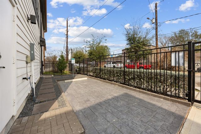 807 N Emile Street, Houston, TX 77020