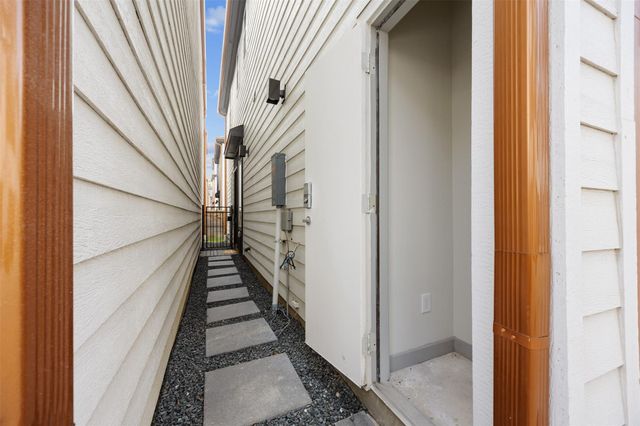 807 N Emile Street, Houston, TX 77020