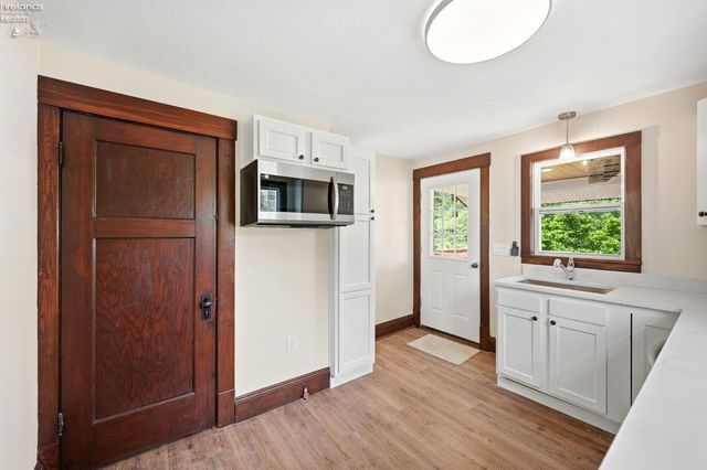 298 Substation Road, Brunswick, OH 44212