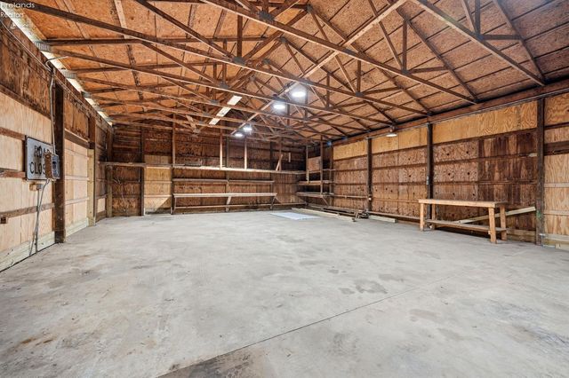 298 Substation Road, Brunswick, OH 44212