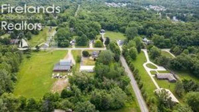 298 Substation Road, Brunswick, OH 44212
