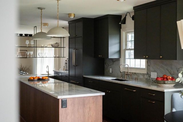 15305 Gebhardt ROAD, Elm Grove, WI 53122