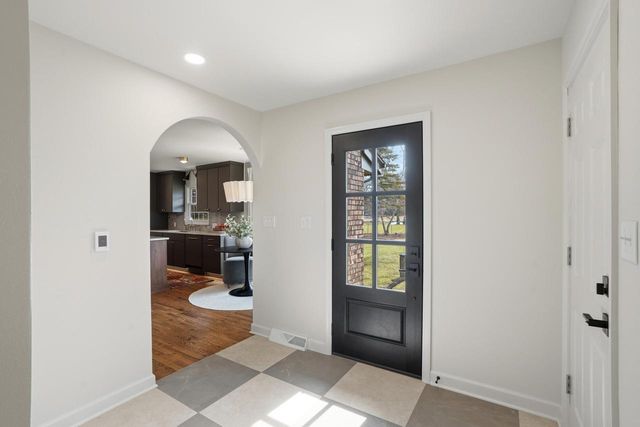 15305 Gebhardt ROAD, Elm Grove, WI 53122