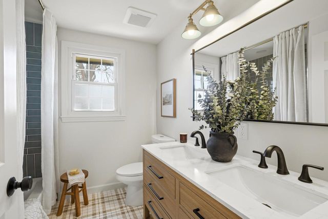 15305 Gebhardt ROAD, Elm Grove, WI 53122