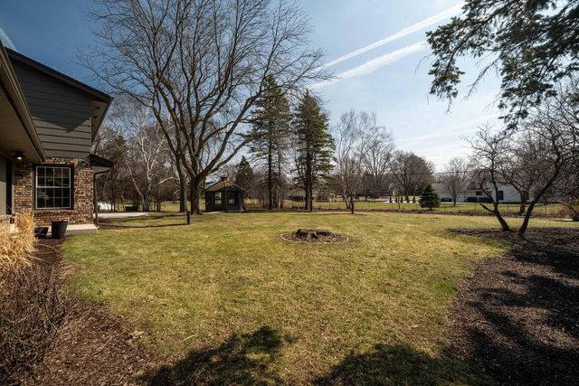 15305 Gebhardt ROAD, Elm Grove, WI 53122