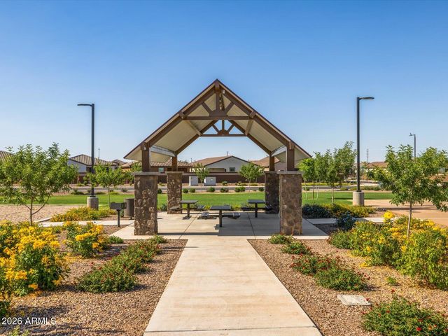 33105 N NOIR Drive, San Tan Valley, AZ 85143