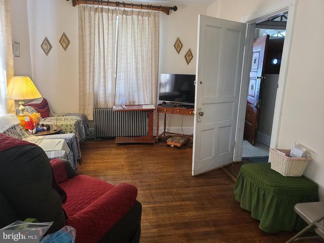 64 E COULTER ST, Philadelphia, PA 19144