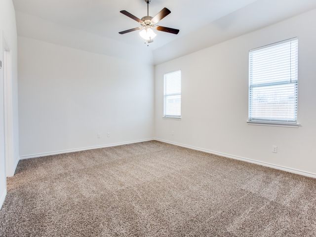 123 Lakeview Circle, Pilot Point, TX 76258