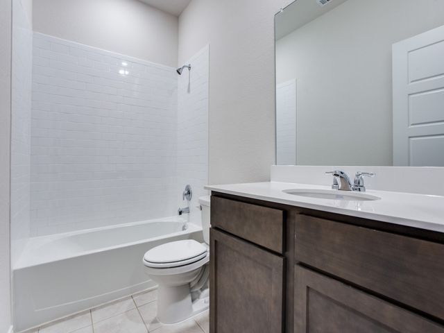 123 Lakeview Circle, Pilot Point, TX 76258