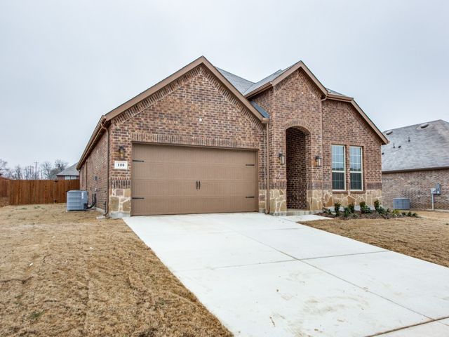 123 Lakeview Circle, Pilot Point, TX 76258