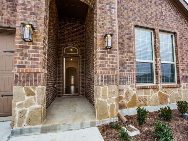 123 Lakeview Circle, Pilot Point, TX 76258