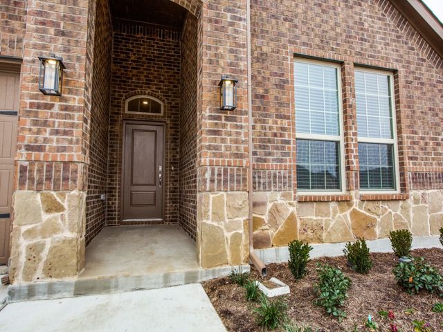 123 Lakeview Circle, Pilot Point, TX 76258