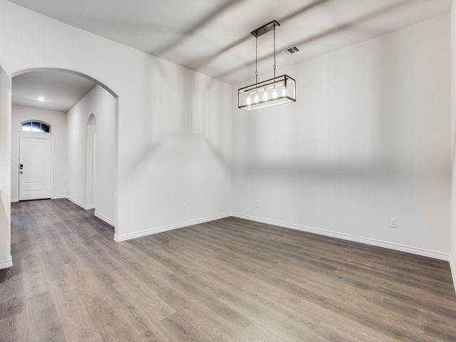123 Lakeview Circle, Pilot Point, TX 76258