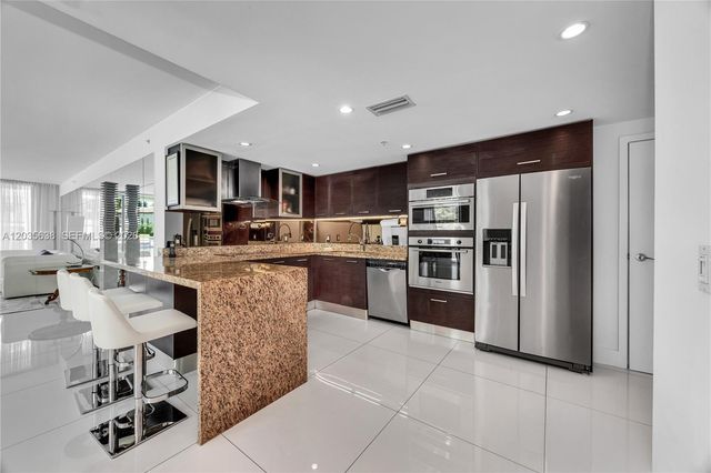 9400 W Bay Harbor Dr 101, Bay Harbor Islands, FL 33154