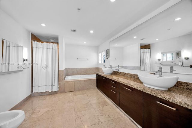 9400 W Bay Harbor Dr 101, Bay Harbor Islands, FL 33154