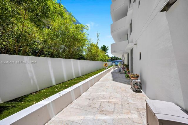 9400 W Bay Harbor Dr 101, Bay Harbor Islands, FL 33154