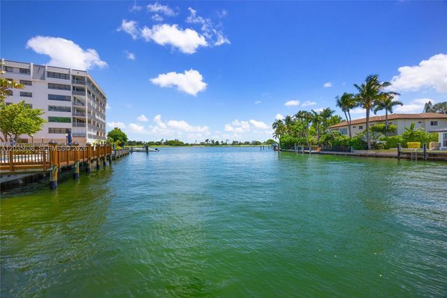 9400 W Bay Harbor Dr 101, Bay Harbor Islands, FL 33154