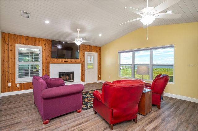 10742 W BEACH PARKWAY, Lake Wales, FL 33898