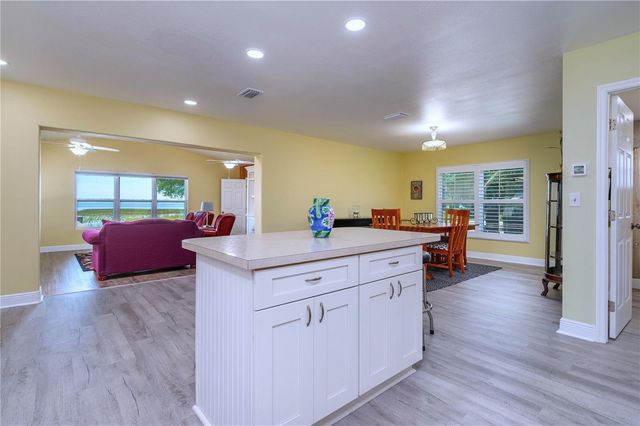 10742 W BEACH PARKWAY, Lake Wales, FL 33898