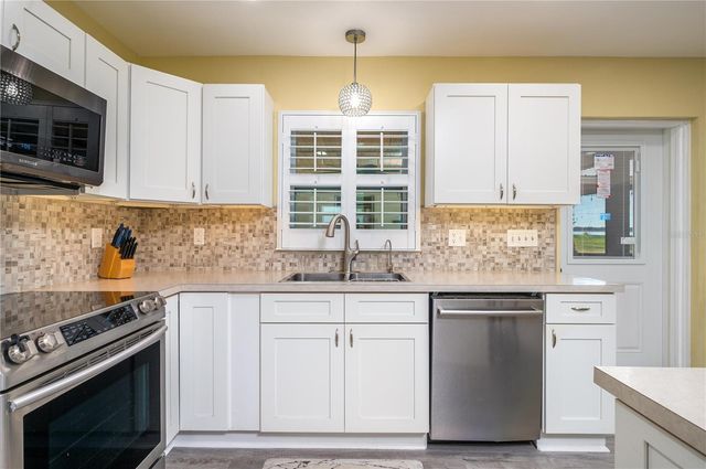 10742 W BEACH PARKWAY, Lake Wales, FL 33898