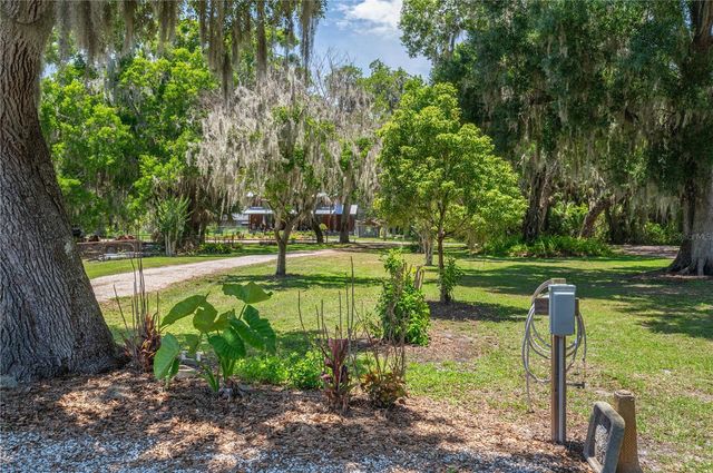 10742 W BEACH PARKWAY, Lake Wales, FL 33898
