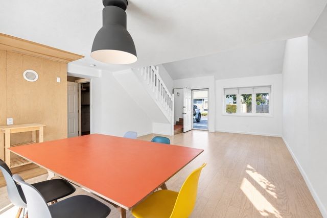 210 Centre St 14, Quincy, MA 02169
