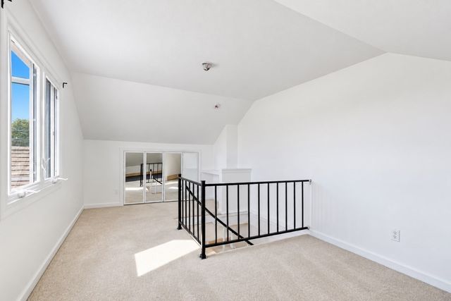 210 Centre St 14, Quincy, MA 02169
