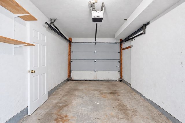 210 Centre St 14, Quincy, MA 02169