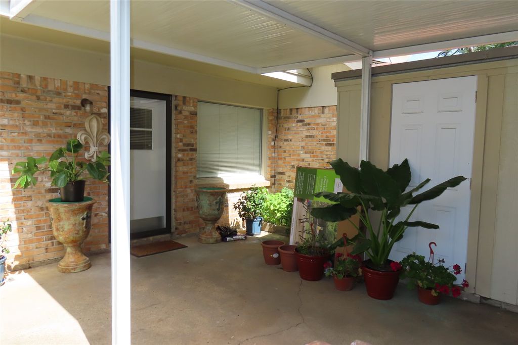 313 N Arkansas Street, Springhill, LA 71075