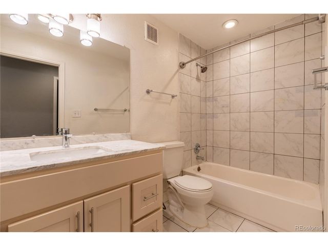 895 S Garrison St, Denver, CO 80226