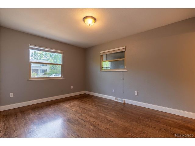 895 S Garrison St, Denver, CO 80226