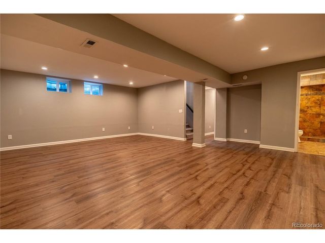 895 S Garrison St, Denver, CO 80226