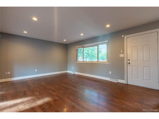 895 S Garrison St, Denver, CO 80226