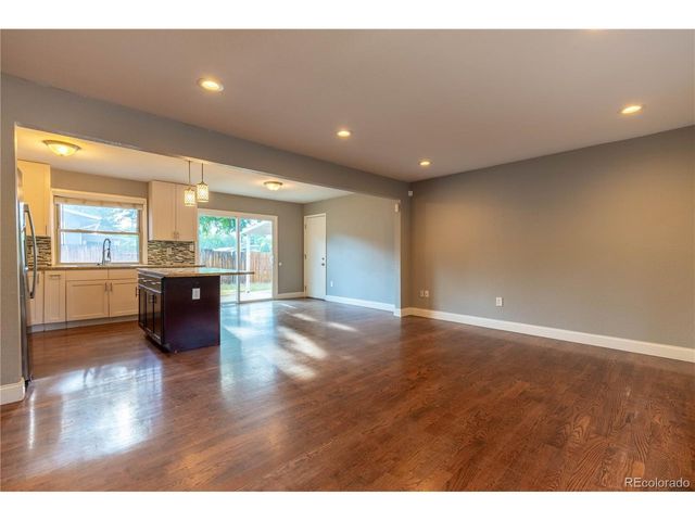 895 S Garrison St, Denver, CO 80226