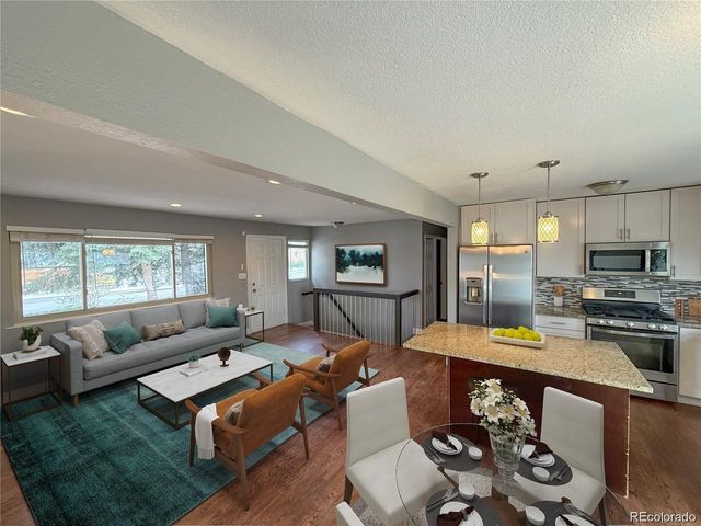 895 S Garrison St, Denver, CO 80226