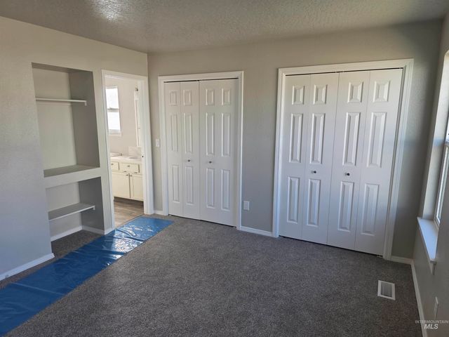 517 Pennsylvania Ct, Nampa, ID 83686