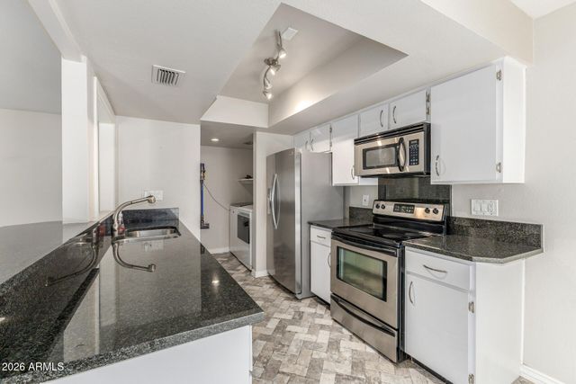 628 E BOCA RATON Road, Phoenix, AZ 85022