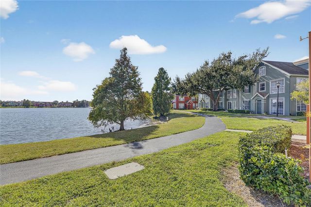 9258 LAKE CHASE ISLAND WAY, Tampa, FL 33626