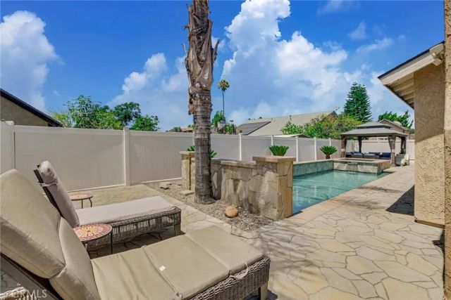 4026 Via San Luis, Riverside, CA 92504