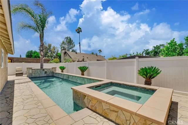 4026 Via San Luis, Riverside, CA 92504