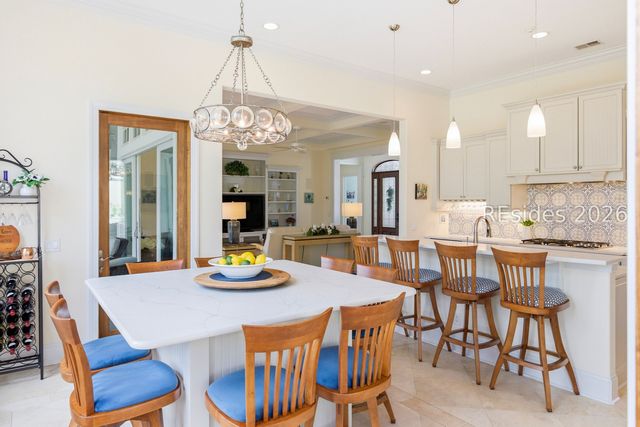 3 Roxbury Cir, Hilton Head Island, SC 29928