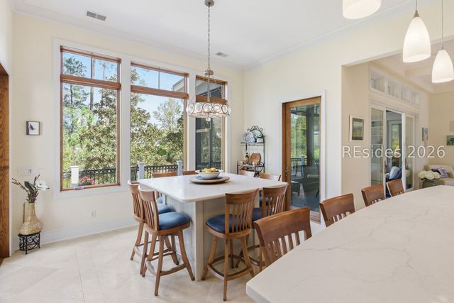 3 Roxbury Cir, Hilton Head Island, SC 29928