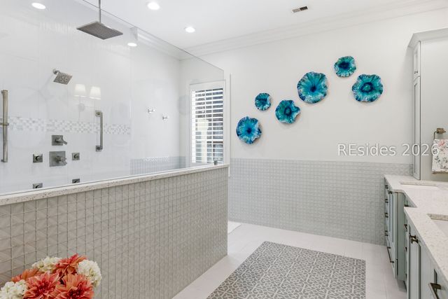 3 Roxbury Cir, Hilton Head Island, SC 29928