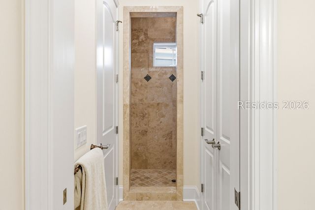 3 Roxbury Cir, Hilton Head Island, SC 29928