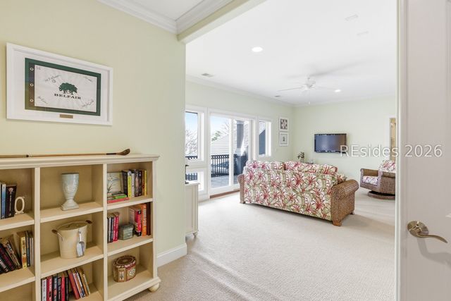 3 Roxbury Cir, Hilton Head Island, SC 29928