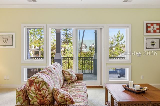 3 Roxbury Cir, Hilton Head Island, SC 29928