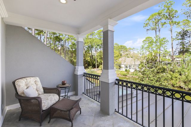 3 Roxbury Cir, Hilton Head Island, SC 29928
