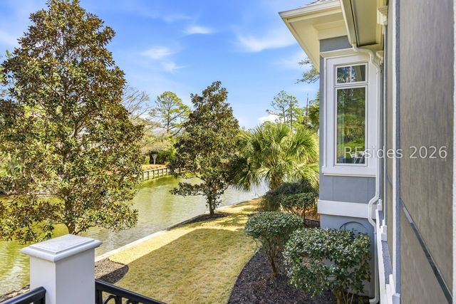 3 Roxbury Cir, Hilton Head Island, SC 29928