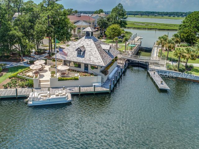 3 Roxbury Cir, Hilton Head Island, SC 29928