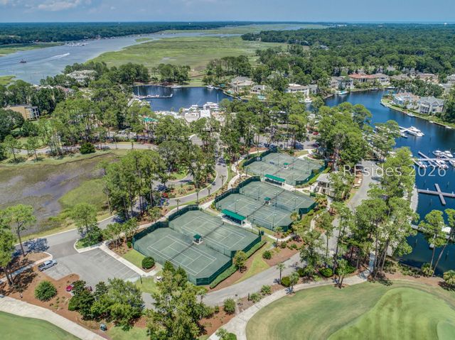 3 Roxbury Cir, Hilton Head Island, SC 29928